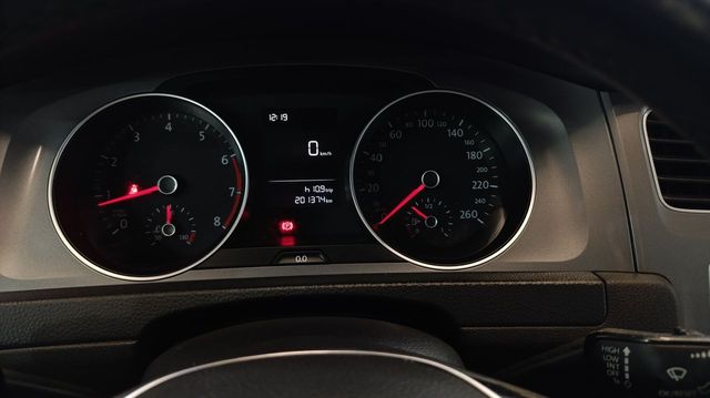 Volkswagen Golf Edition 1.2 TSI 105cv BMT Nacional +LIBRO - 199.000Km