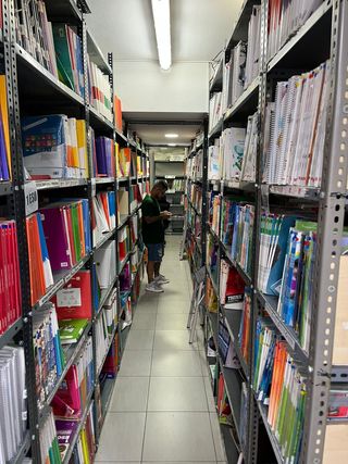 Libros de eso, bachillerato y primaria.