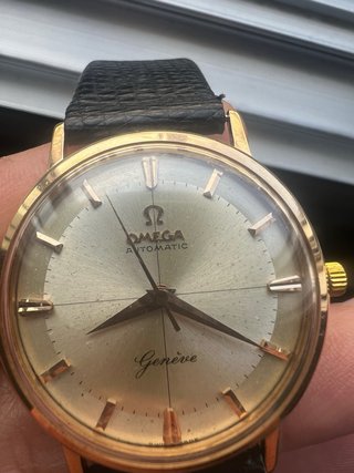 Omega Geneve Automático - Oro