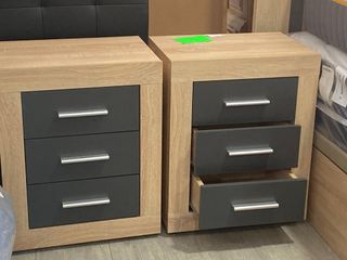 MESITAS DE NOCHE LARA EN COLOR MADERA Y GRIS c/u