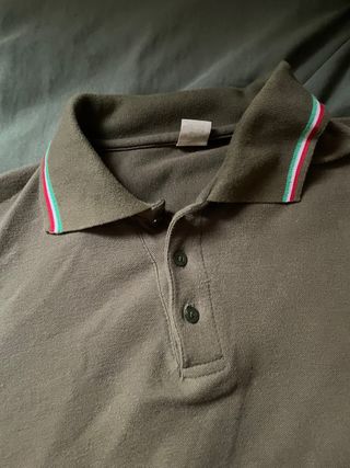 Polo militare verde piu altra militaria in blocco 