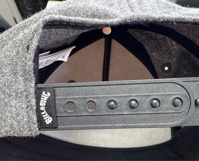 Gorra Billabong gris-negra