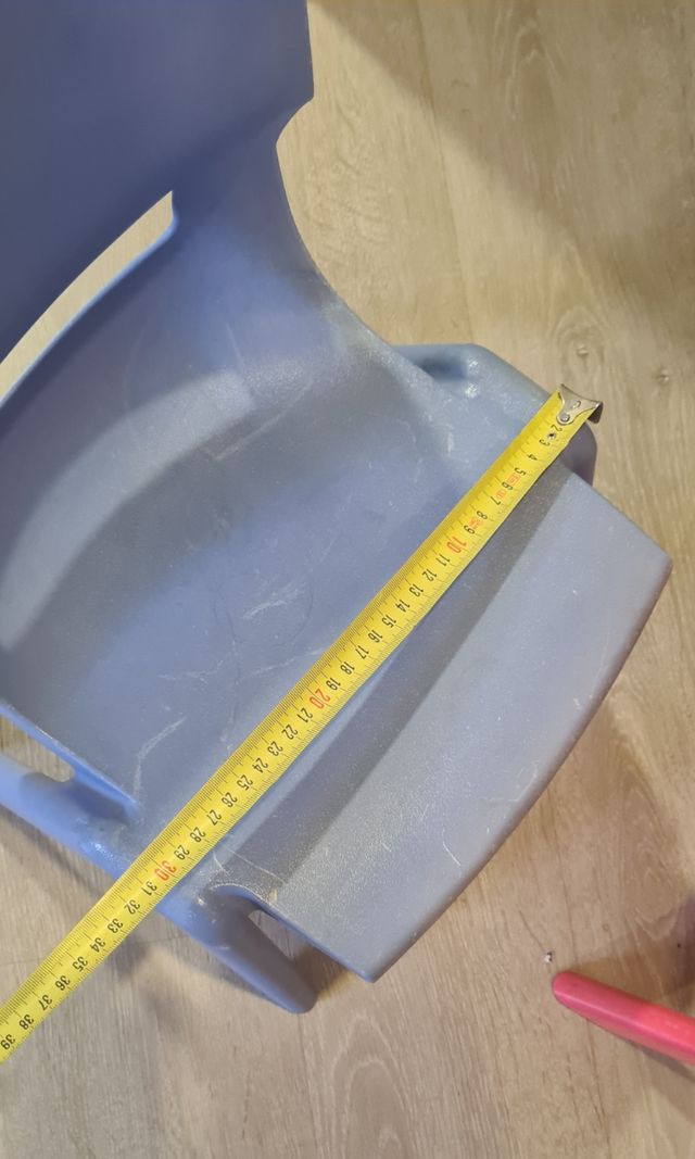 Lote 4 Sillas infantiles de colegio.