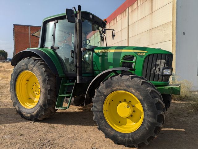 Tractor John Deere 6930