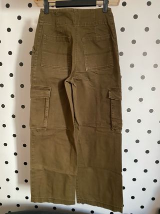 Pantalón cargo verde oliva