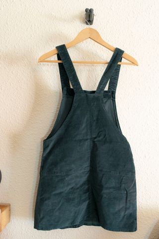 Vestido peto pana verde oscuro