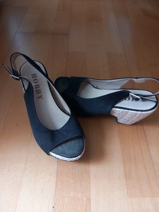 Sandalias negras Hobby