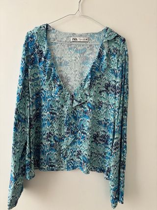Blusa Zara azul a estrenar. Talla XL