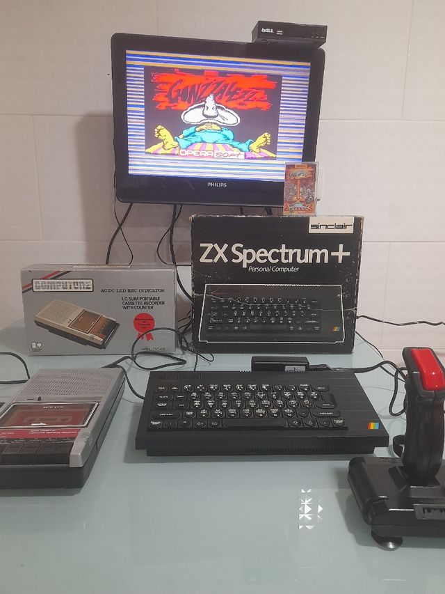 LOTE ZX SPECTRUM + 48K ( + 4 juegos originales )