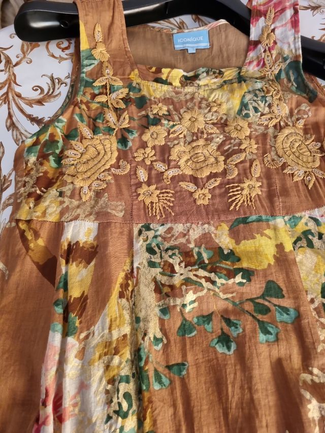 Vestito ICONIQUE estivo marrone-giallo