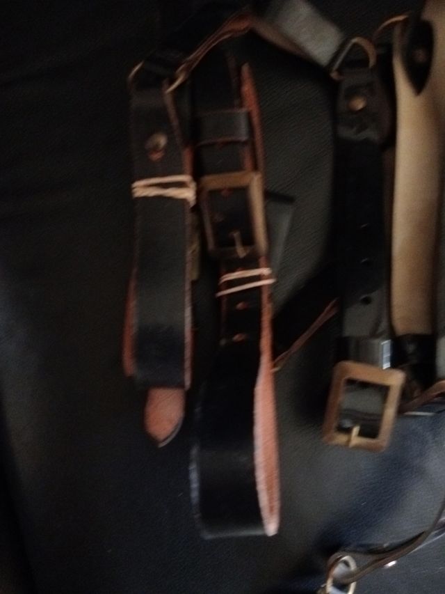 Correajes Guardia Civil Vintage y rombos emblemas.