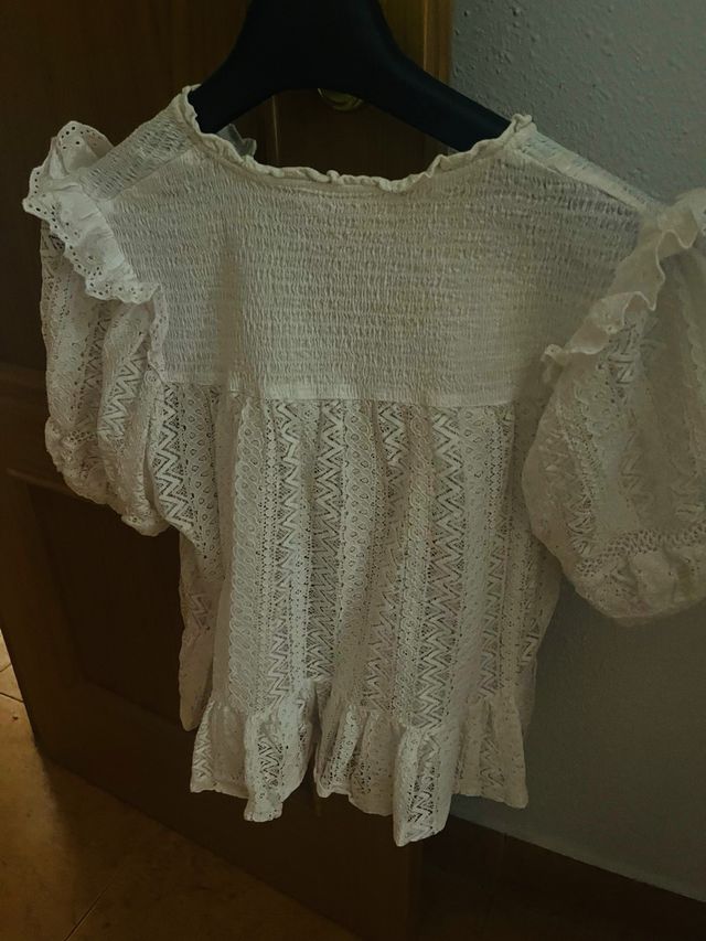 Blusa blanca Mango crochet