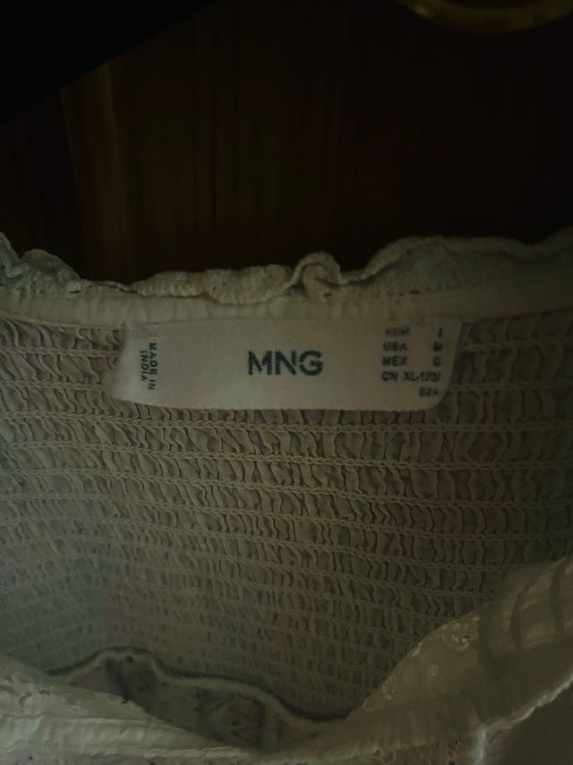 Blusa blanca Mango crochet