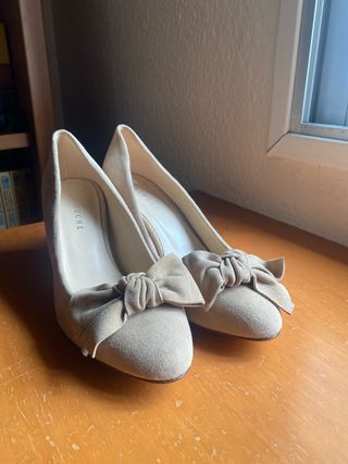 Zapatos beige Latouche - Tacones
