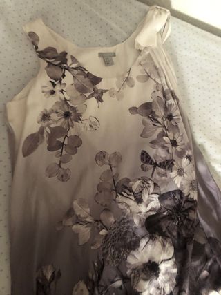 Vestido fiesta blanco gris- H y M