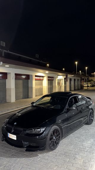 BMW e92 320i 