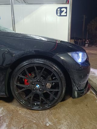 BMW e92 320i 