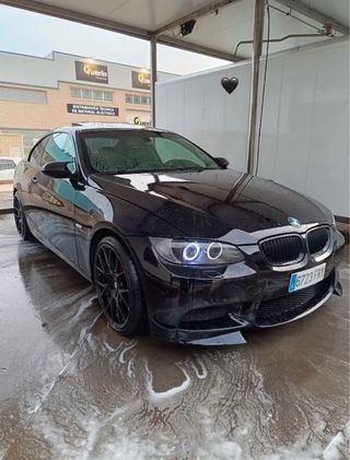 BMW e92 320i 
