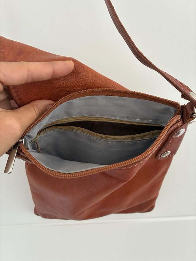 Bolso bandolera piel marrón