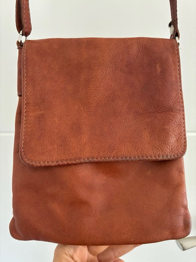 Bolso bandolera piel marrón