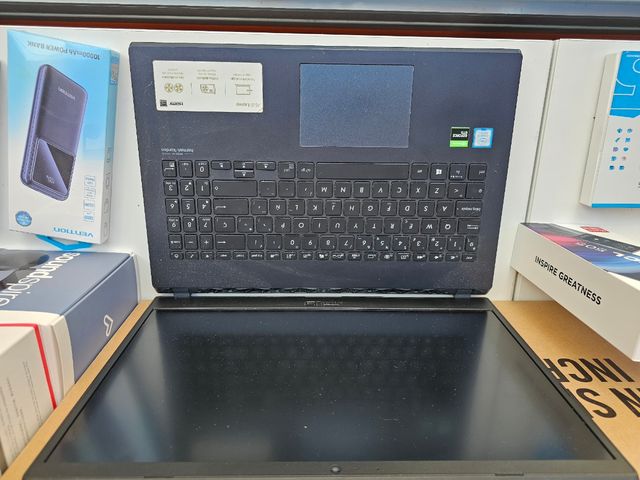 Portátil Asus X571G - i5-8300H, 8GB RAM