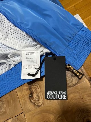 Chaqueta Versace Jeans Couture azul y verde menta