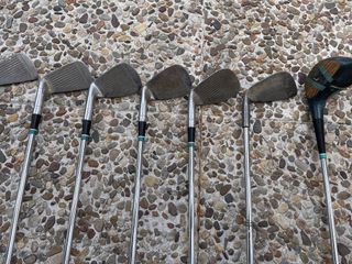 Juego palos golf Dunlop Mizuno usados