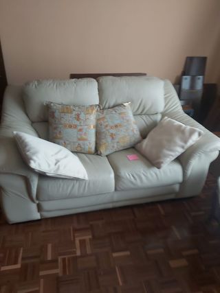 Sofá 2 plazas piel beige