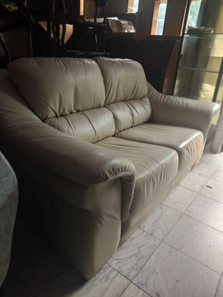 Sofá 2 plazas piel beige