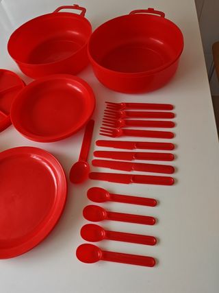 Menaje Camping 4 Personas Rojo