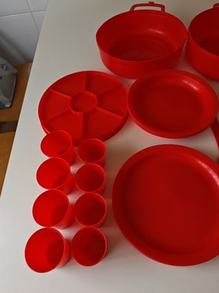 Menaje Camping 4 Personas Rojo