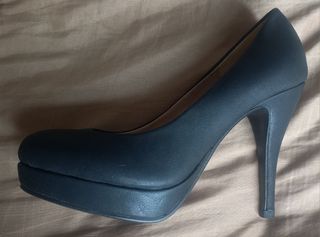 Tacones negros BENIN elegantes