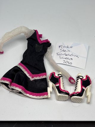 Vestido y zapatos Frankie Stein Monster High