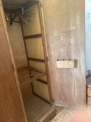 Armario madera antiguo