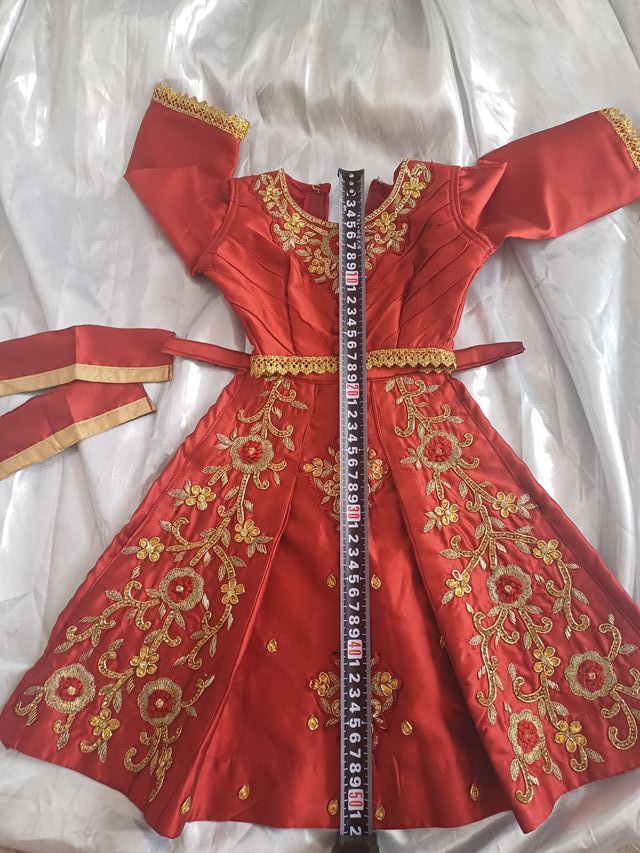 Saya bordada para virgen (50-60cm)