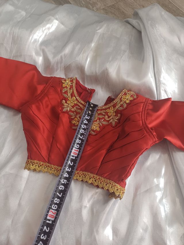 Saya bordada para virgen (50-60cm)