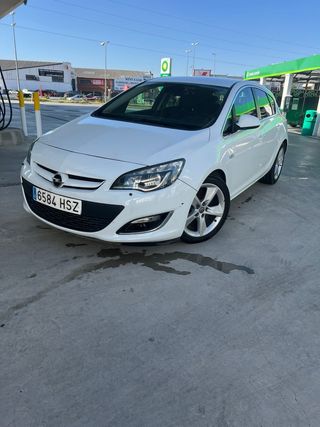 Opel Astra 2013