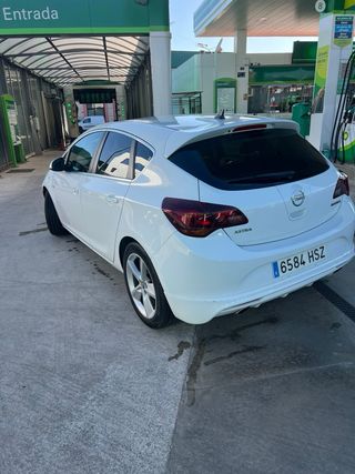 Opel Astra 2013
