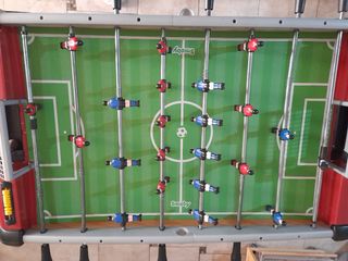 Calciobalilla Gioco in Legno. Usato.