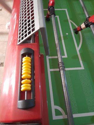 Calciobalilla Gioco in Legno. Usato.