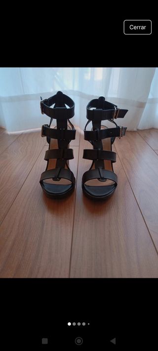 Sandalias negras tacón- Cangrejeras