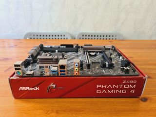 Placa base ASRock Z490 Phantom Gaming 4