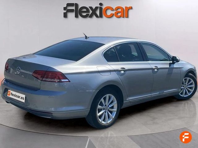 Volkswagen Passat Advance 2.0 TDI 110kW (150CV)