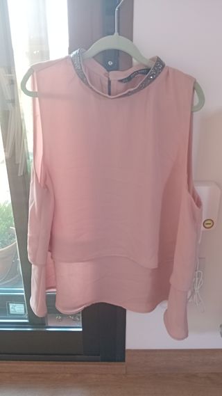 Top Zara rosa con pedrería
