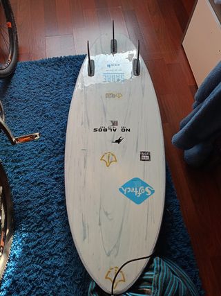 neopreno surf niño talla 9/10 + tabla surf
