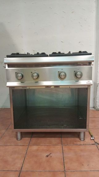 Cocina industrial 4 fuegos