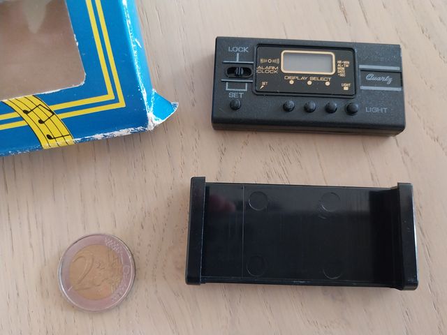 ACCESORIO RELOJ MINI ANTIGUO PORTATIL COCHE QUARTZ