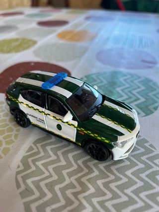 Coche a escala de la guardia civil trafico