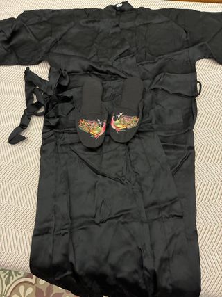 Kimono rojo bordado