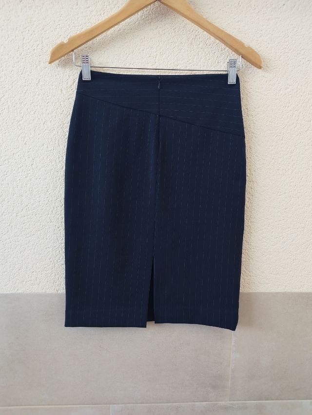 Falda Mango T. XS. Nueva